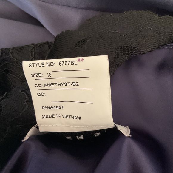 After Six Black Lace Cocktail Length V-Neck Dress Size 10 NWT - Picture 8 of 10